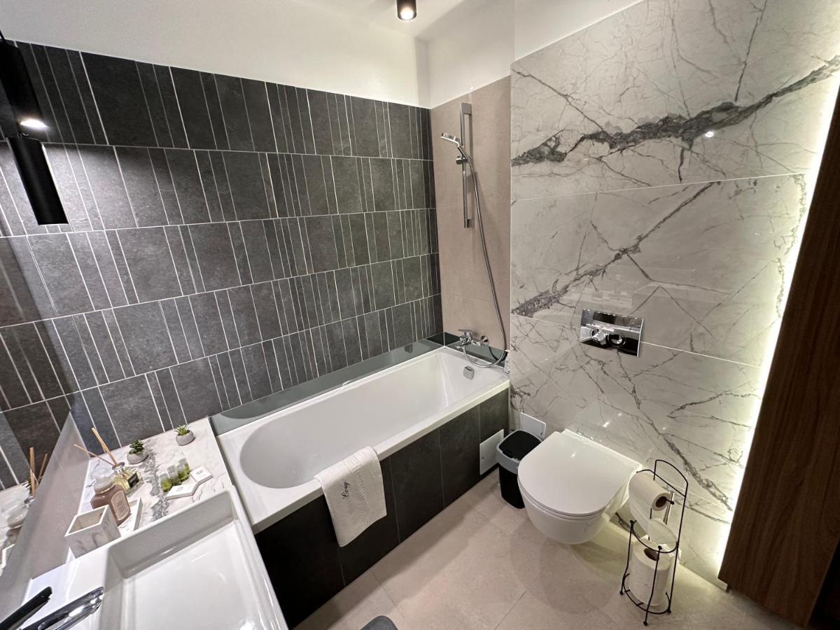 Urban Luxury Flats - Cozy Apartments At Coresi Mall #Брашов Экстерьер фото