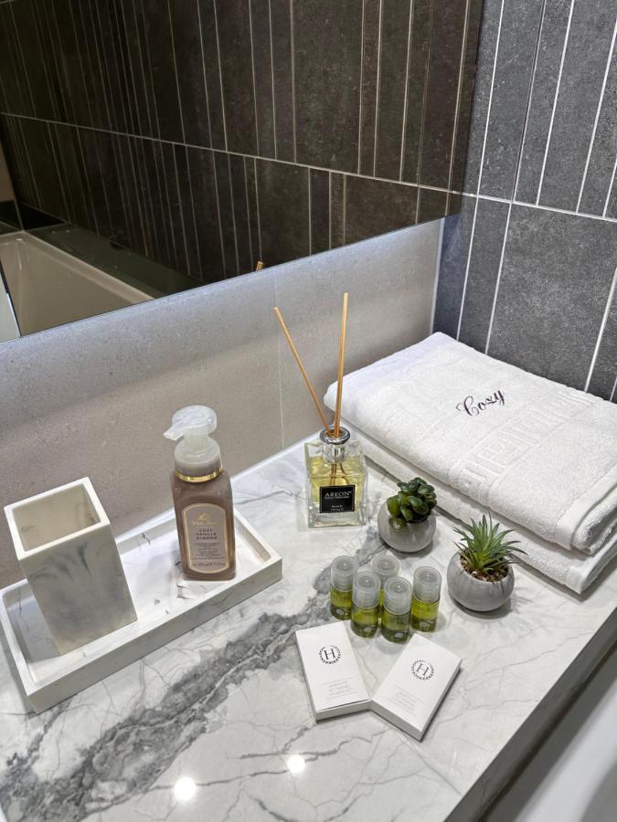 Urban Luxury Flats - Cozy Apartments At Coresi Mall #Брашов Экстерьер фото