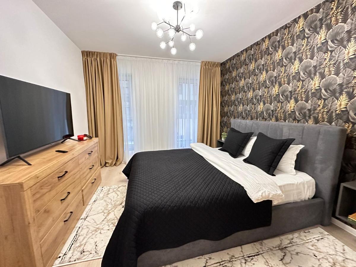 Urban Luxury Flats - Cozy Apartments At Coresi Mall #Брашов Экстерьер фото