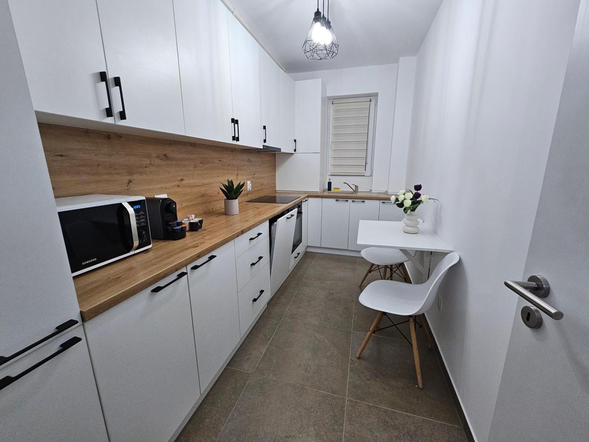 Urban Luxury Flats - Cozy Apartments At Coresi Mall #Брашов Экстерьер фото